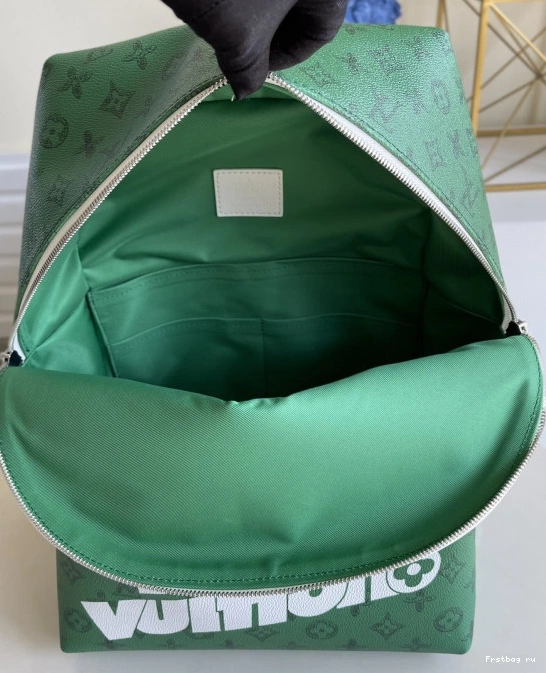 First bag ru DISCOVERY BACKPACK VUITTON LOUIS 0803